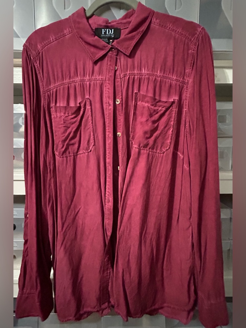FDJ Women's Button-Down Shirt in Burgundy